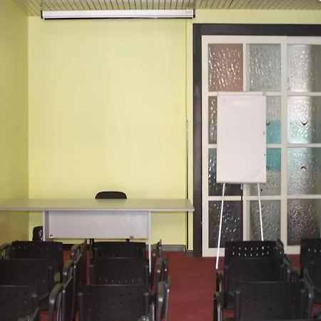 Gill Отель Гротталье